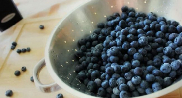 Co lze vyrobit z borůvek na zimu, jak zmrazit a ušetřit, recepty na vaření